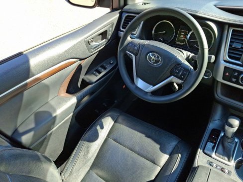 Used 2014 Toyota Highlander Limited image 14