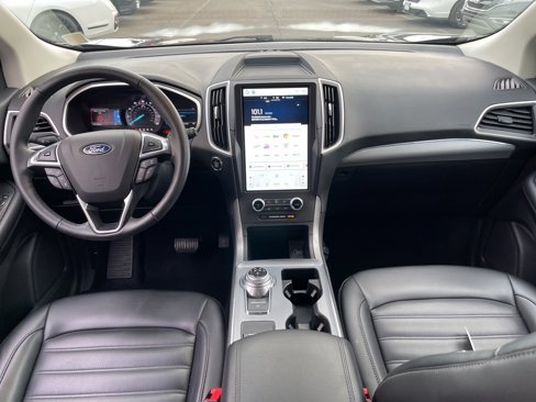 Used 2021 Ford Edge SEL image 15