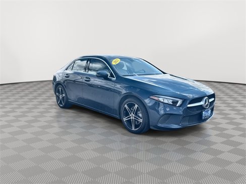 Used 2021 Mercedes-Benz A 220 4MATIC image 2