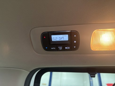 Used 2016 Honda Odyssey SE image 31