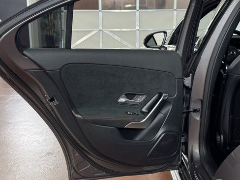 Used 2022 Mercedes-Benz A 220 4MATIC image 31