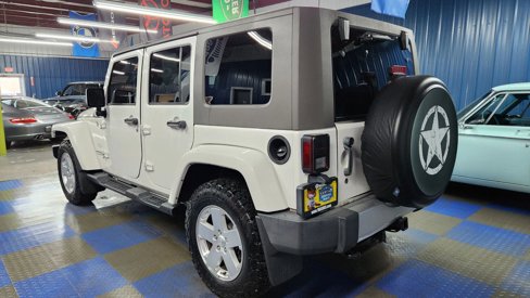 Used 2010 Jeep Wrangler Unlimited Sahara w/ Dual Top Group image 4
