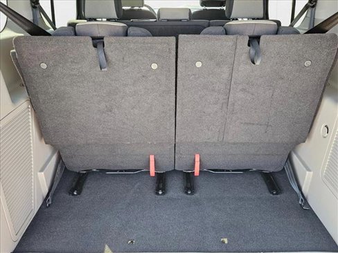 Used 2017 Ford Transit Connect XLT image 6