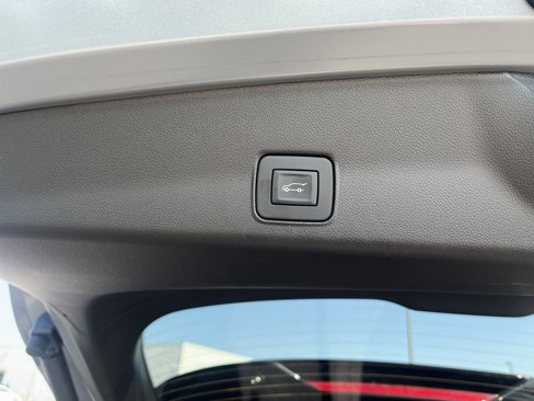 Used 2025 Chevrolet TrailBlazer LT w/ Convenience Package image 18