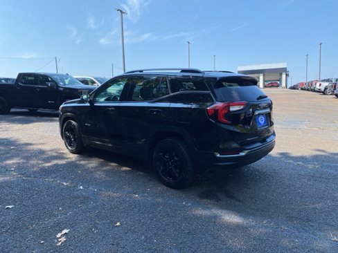 Used 2022 GMC Terrain AT4 w/ Infotainment Package II image 5