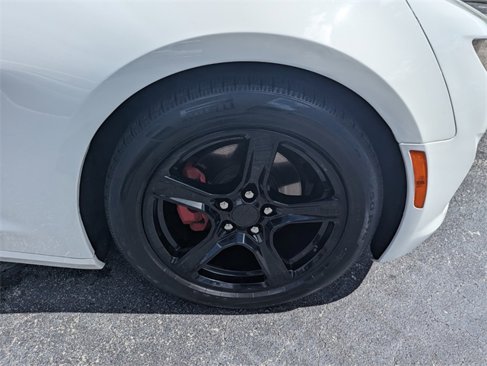 Used 2019 Chevrolet Camaro LT image 17