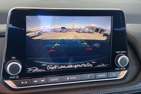 Used 2024 Nissan Rogue SV image 19