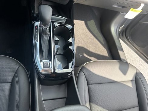 New 2025 Chevrolet Trax ACTIV w/ Sunroof Package image 23