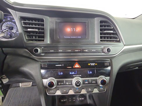 Used 2020 Hyundai Elantra SE w/ Cargo Package (C1) image 27