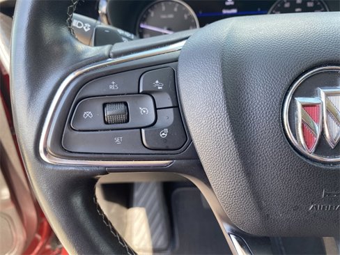Used 2023 Buick Envision Essence image 36