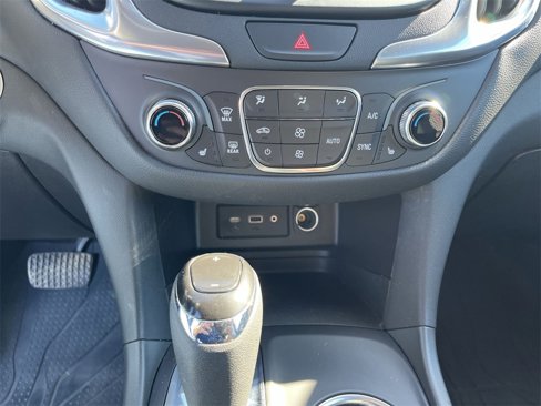 Certified 2021 Chevrolet Equinox LT image 17