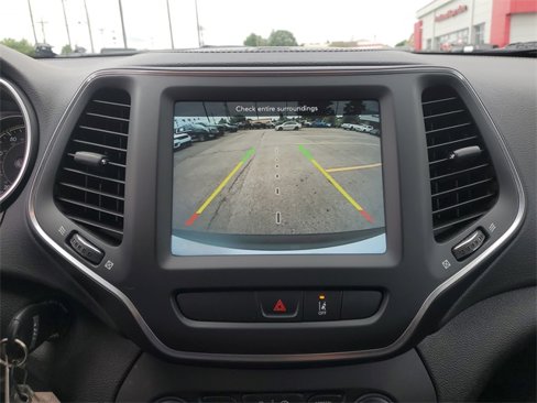 Certified 2022 Jeep Cherokee Latitude image 27