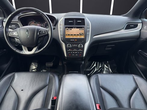 Used 2017 Lincoln MKC Premiere image 13