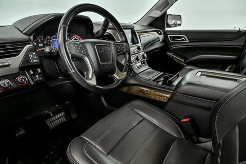 Used 2016 GMC Yukon XL Denali w/ Open Road Package image 10