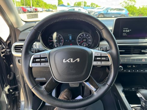 Used 2022 Kia Telluride LX image 18