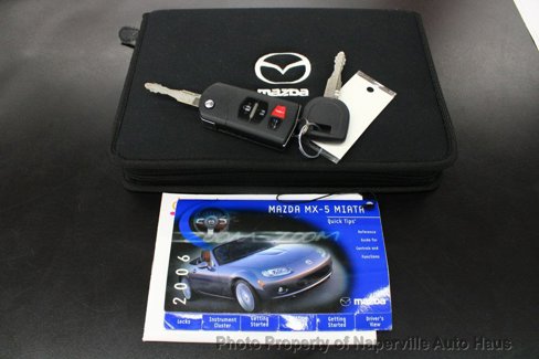 Used 2006 MAZDA MX-5 Miata Touring image 37