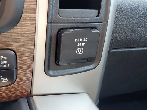 Used 2017 RAM 1500 Laramie w/ Convenience Group image 26