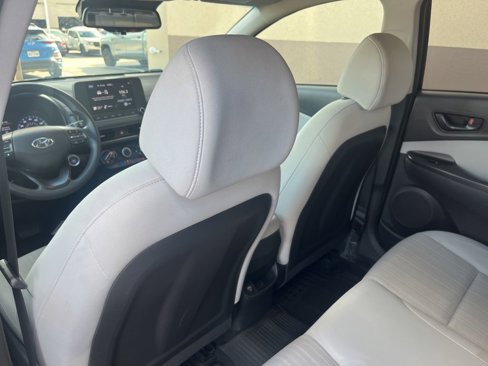 Used 2023 Hyundai Kona SEL image 14