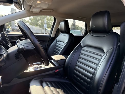 Used 2022 Ford Edge SEL w/ Convenience Package image 12
