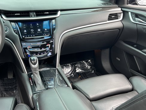 Used 2018 Cadillac XTS Platinum image 25