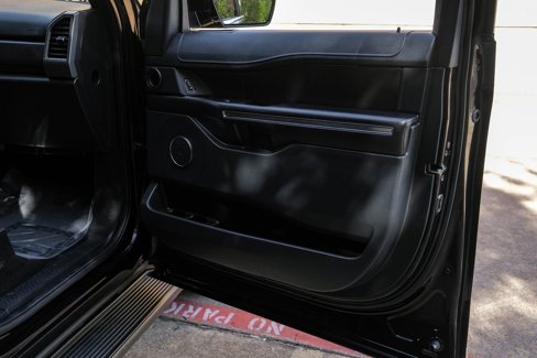 Used 2018 Ford Expedition XLT image 46