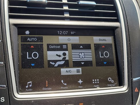 Used 2016 Lincoln MKX Reserve w/ Cargo Utility Package image 21