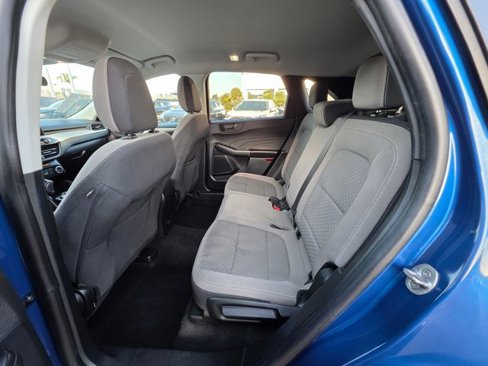 Used 2022 Ford Escape SE image 16