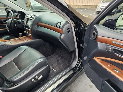 Used 2010 Lexus LS 460 image 10