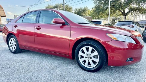 Used 2007 Toyota Camry XLE image 3