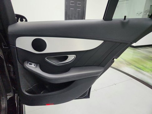 Used 2016 Mercedes-Benz C 300 Sedan image 28