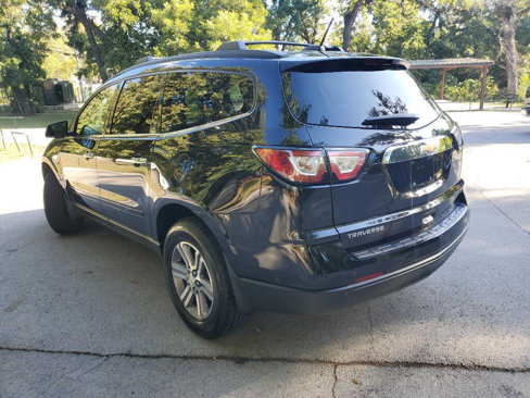 Used 2017 Chevrolet Traverse LT image 4