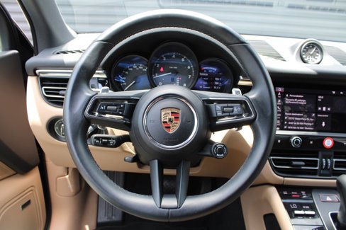 Used 2024 Porsche Macan image 23