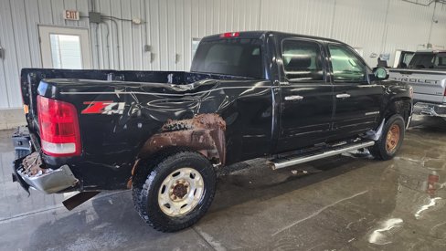 Used 2009 GMC Sierra 2500 SLT w/ SLT Convenience Package image 5