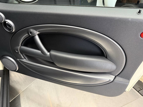 Used 2006 MINI Cooper Hardtop image 18