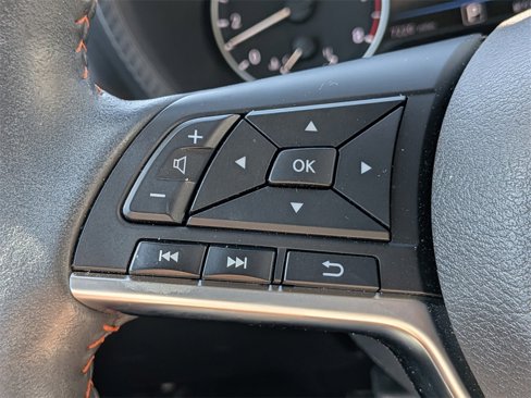 Used 2024 Nissan Sentra SR w/ SR Premium Package image 24