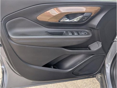 Used 2020 GMC Terrain SLE w/ Driver Convenience Package image 15