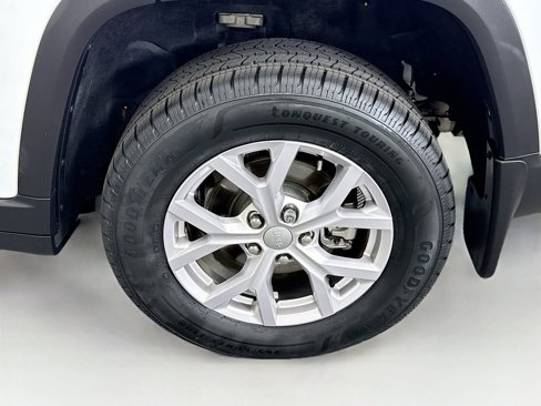 Used 2022 Jeep Grand Cherokee Limited image 30