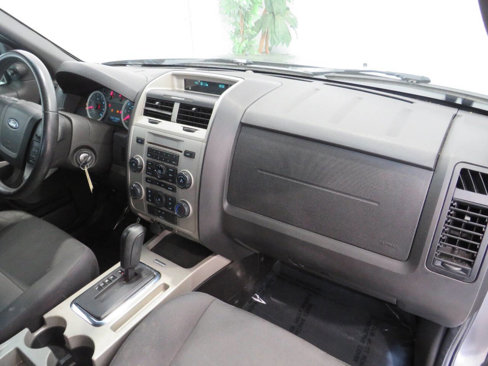 Used 2011 Ford Escape XLT w/ 202A Rapid Spec Order Code image 10
