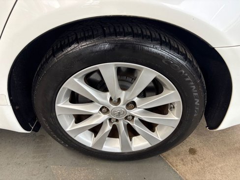 Used 2012 Lexus LS 460 AWD image 25