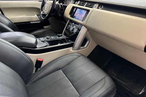 Used 2013 Land Rover Range Rover HSE image 33