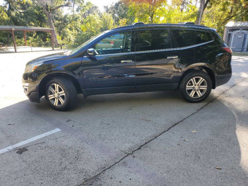 Used 2017 Chevrolet Traverse LT image 3