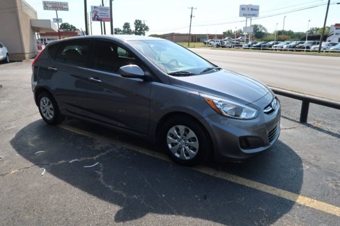 Used 2015 Hyundai Accent GS image 2