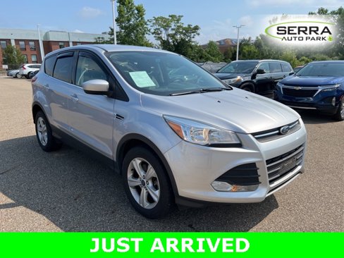 Used 2015 Ford Escape SE image 2