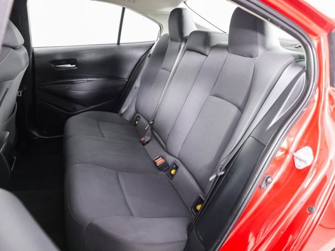 Used 2021 Toyota Corolla LE image 17