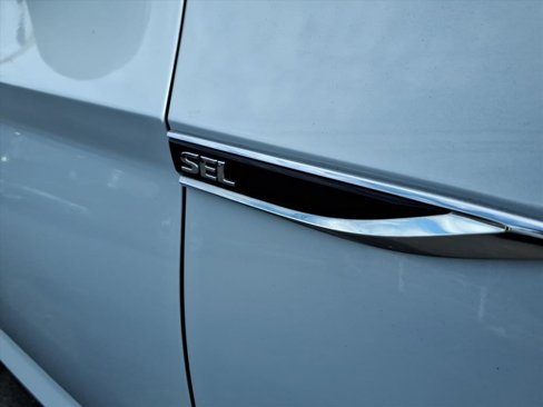 Used 2019 Volkswagen Jetta SEL Premium image 15