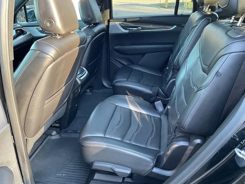 Used 2021 Cadillac XT6 Premium Luxury w/ Platinum Package image 27