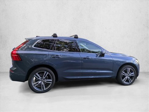 Used 2019 Volvo XC60 T6 Momentum w/ Protection Package Premier image 3