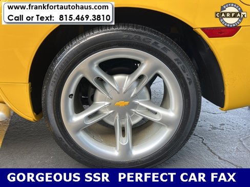 Used 2003 Chevrolet SSR w/ Preferred Equipment Group image 30