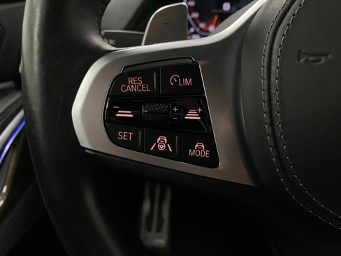 Certified 2021 BMW X6 M50i w/ Executive Package image 17