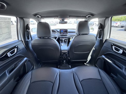 New 2026 Jeep Compass Latitude image 13